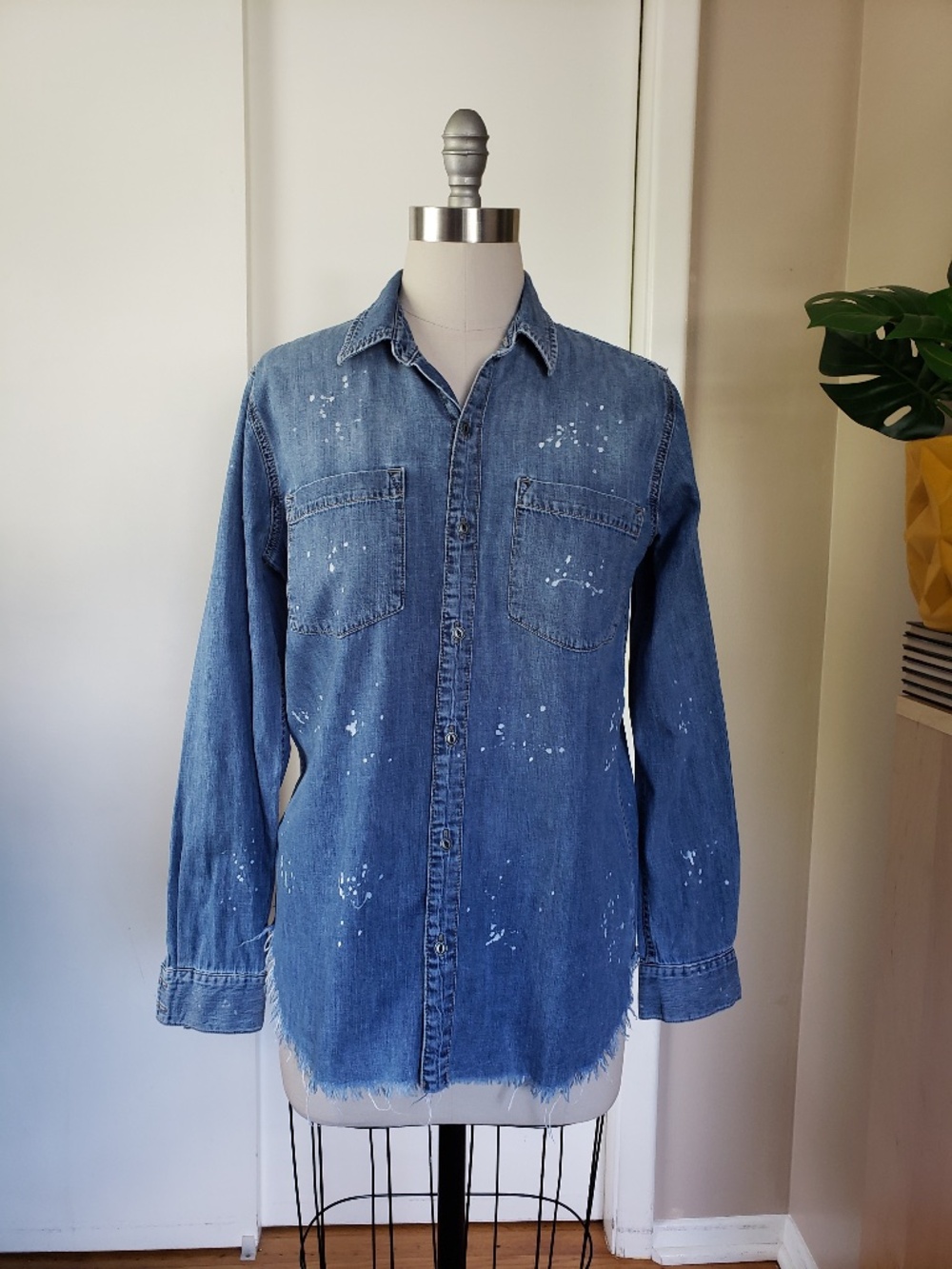 Lucky Brand Denim Button Down Size Small